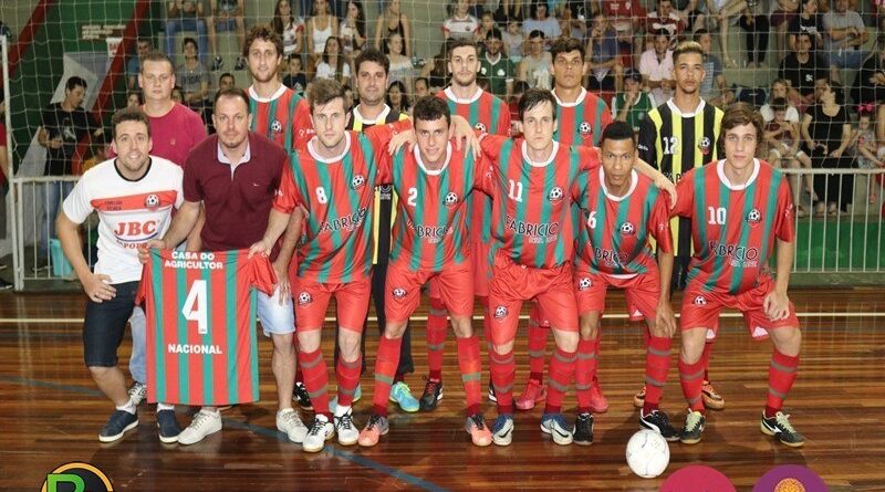 Equipe do Nacional é a atual campeã do Futsal Livre